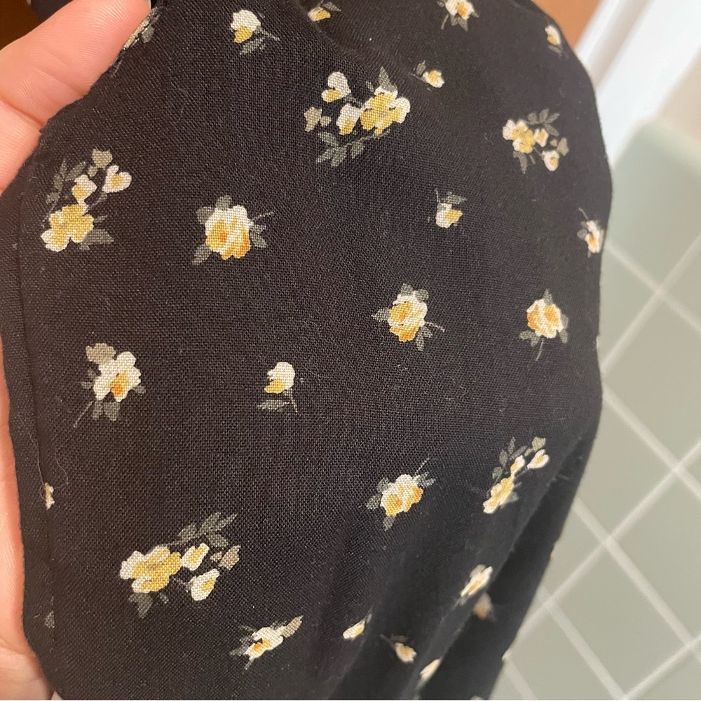 Abercrombie & Fitch Black Jumpsuit with Yellow Floral Design - Picture 8 of 12
